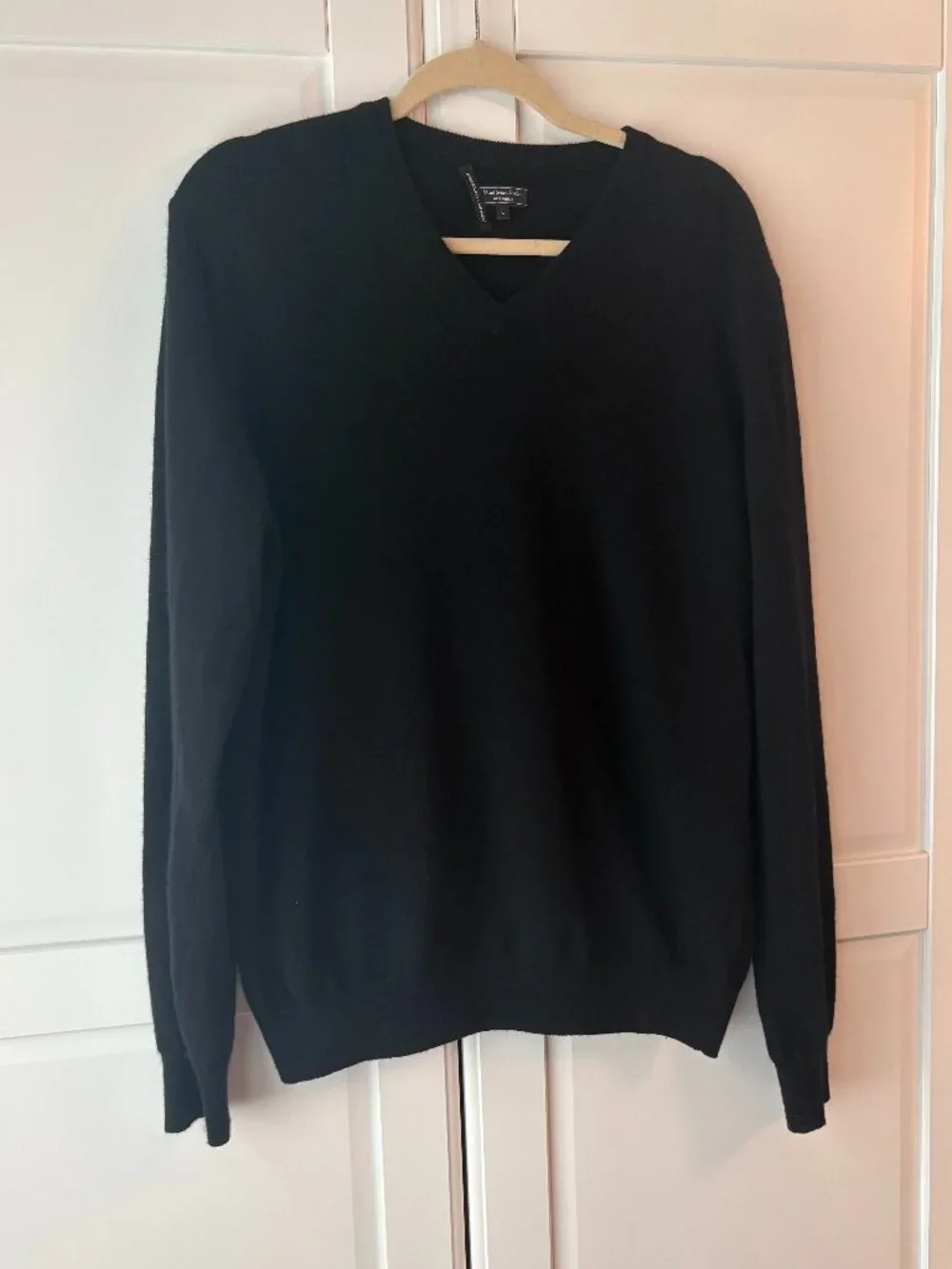 Mantovani Studio 100% Italian Cashmere Black V-Neck Sweater Men's L